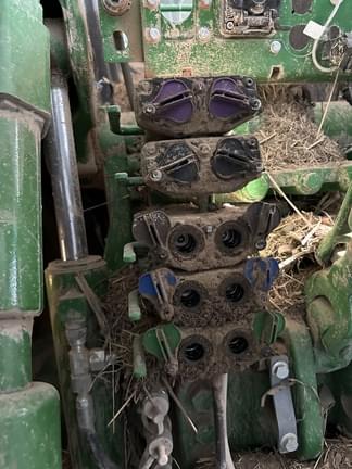 Image of John Deere 9R 440 equipment image 4