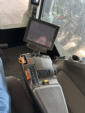 Image of John Deere 9R 440 equipment image 2