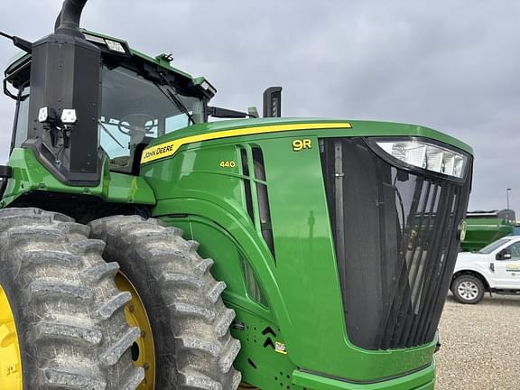 Image of John Deere 9R 440 equipment image 1