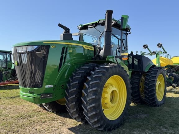 Image of John Deere 9R 440 Primary image