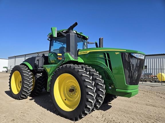 Image of John Deere 9R 440 equipment image 1