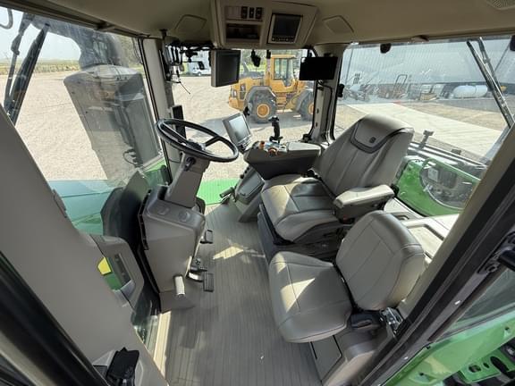 Image of John Deere 9R 440 equipment image 2