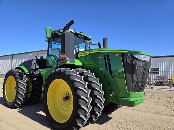 Image of John Deere 9R 440 equipment image 1