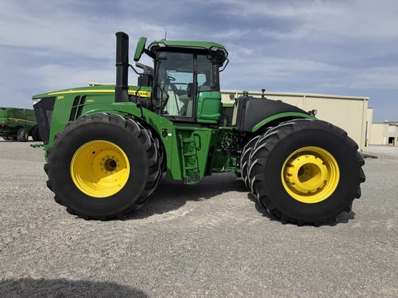 Image of John Deere 9R 490 equipment image 1