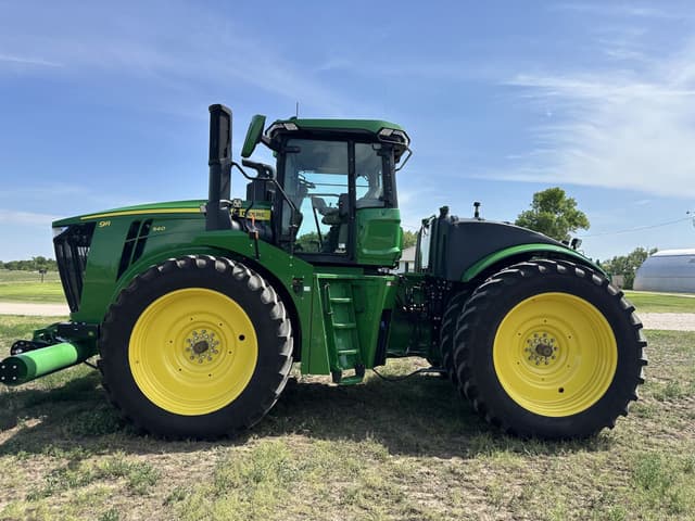 Image of John Deere 9R 540 equipment image 2