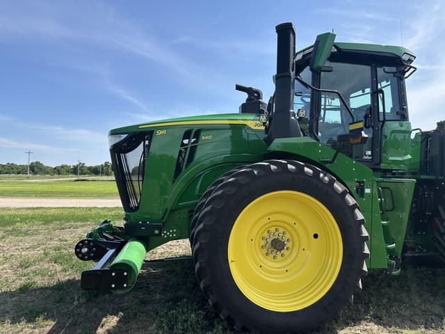 Image of John Deere 9R 540 equipment image 2