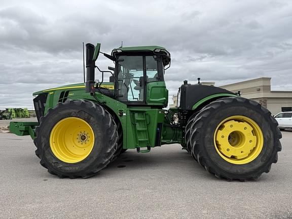 Image of John Deere 9R 590 equipment image 1