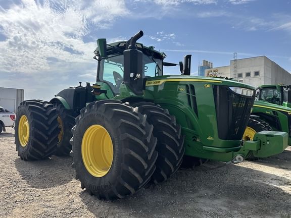 2022 John Deere 9R 590 Equipment Image0