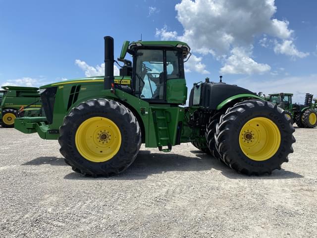 Image of John Deere 9R 590 equipment image 1