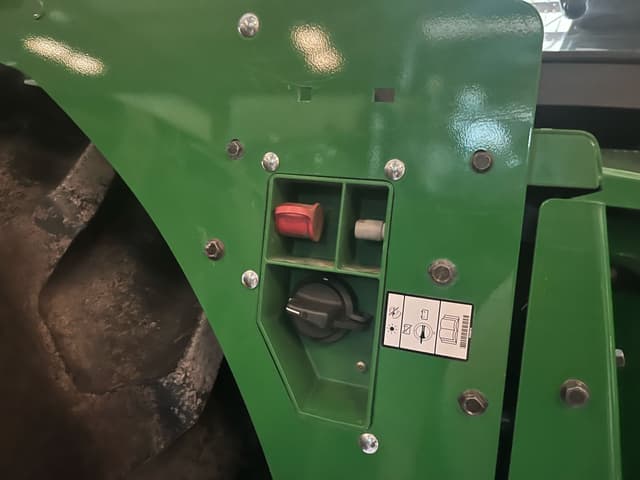 Image of John Deere 9R 590 equipment image 4