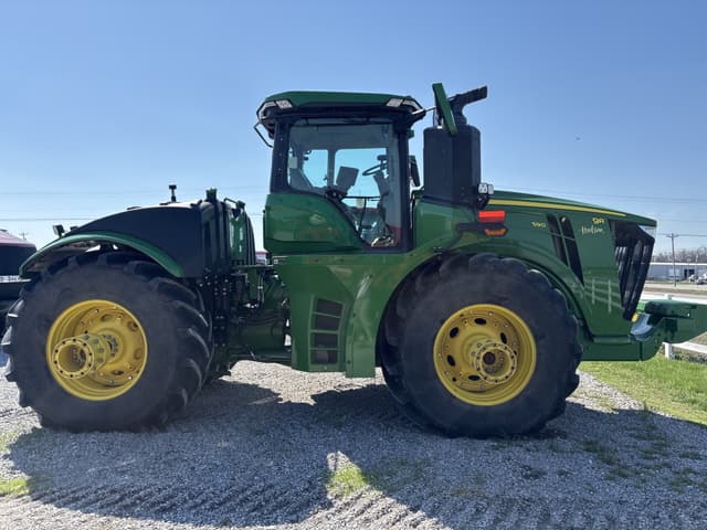 Image of John Deere 9R 590 equipment image 2