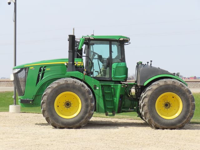 Image of John Deere 9R 590 equipment image 1