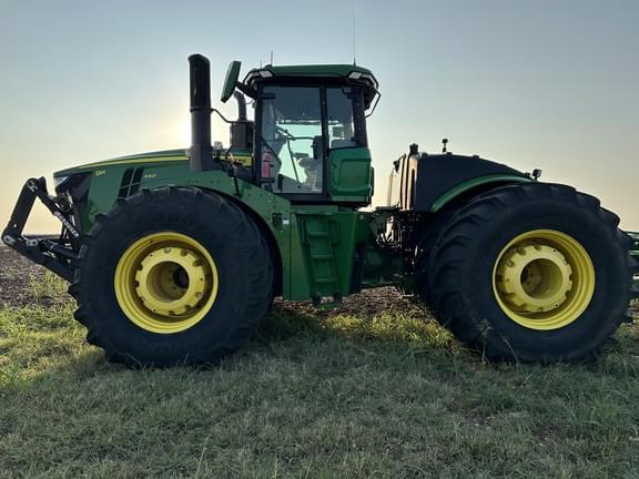 Image of John Deere 9R 640 Primary image