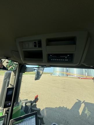 Image of John Deere 9R 640 equipment image 2