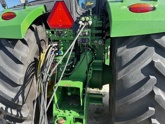 Image of John Deere 9R 640 equipment image 3