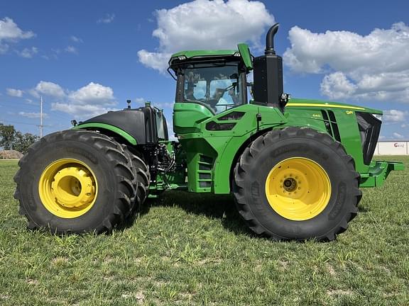 Image of John Deere 9R 640 equipment image 2