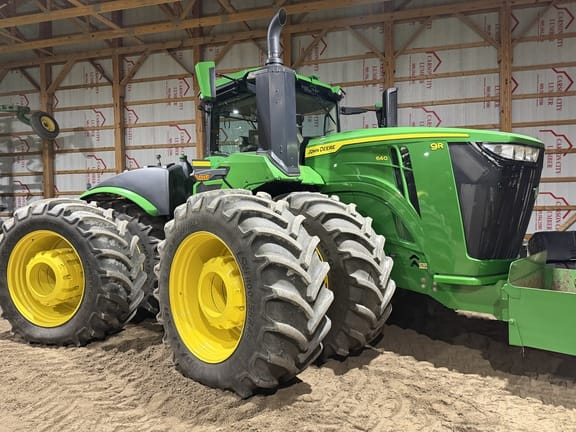 2022 John Deere 9R 640 Equipment Image0