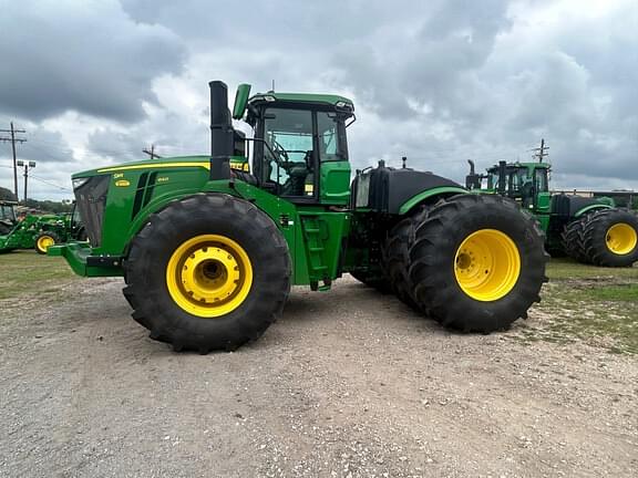 Image of John Deere 9R 640 equipment image 2