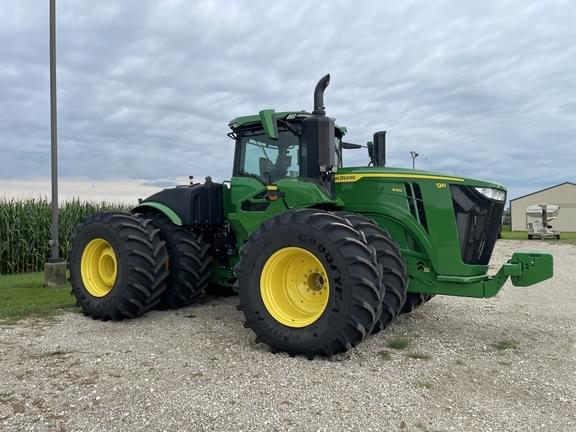 Image of John Deere 9R 640 equipment image 1