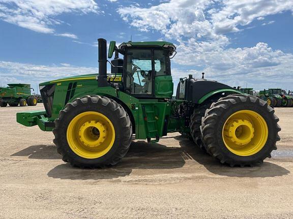 Image of John Deere 9R 640 equipment image 1