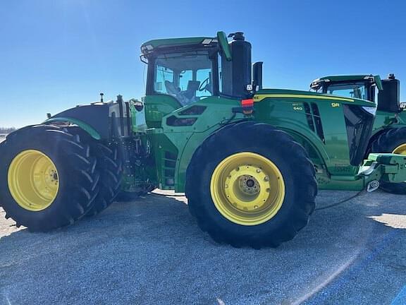 Image of John Deere 9R 640 equipment image 1