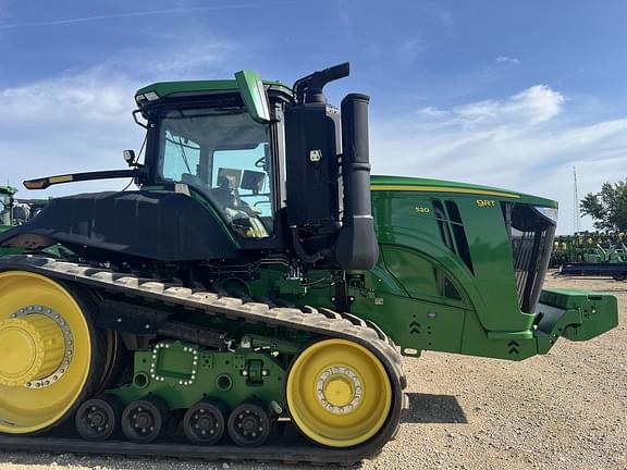 Image of John Deere 9RT 520 equipment image 2