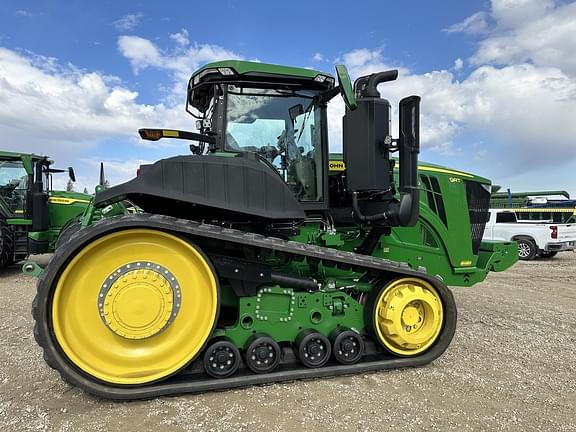 Image of John Deere 9RT 520 equipment image 2