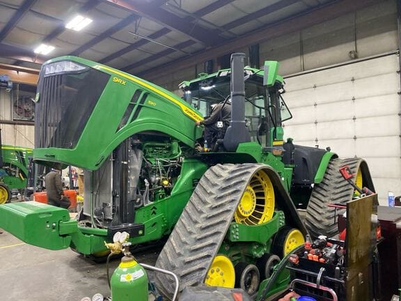 2022 John Deere 9RX 590 Equipment Image0