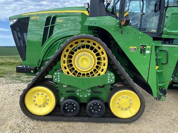 Image of John Deere 9RX 590 equipment image 4