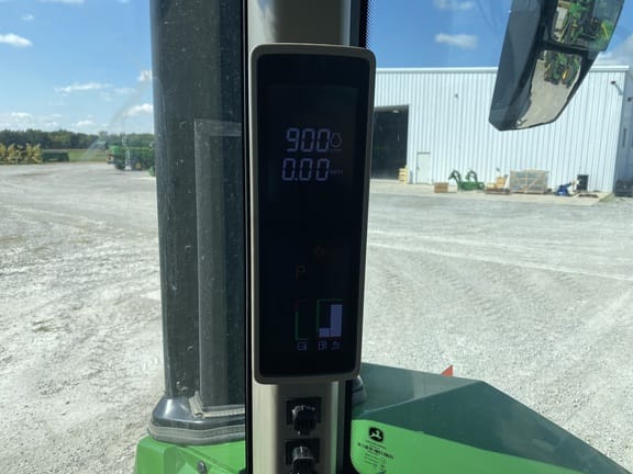 2022 John Deere 9RX 640 Equipment Image0