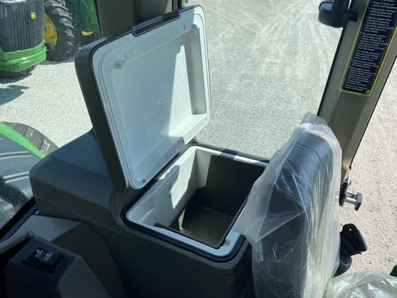 Image of John Deere 9RX 640 equipment image 4