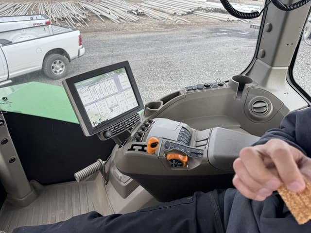 Image of John Deere 9RX 640 equipment image 4