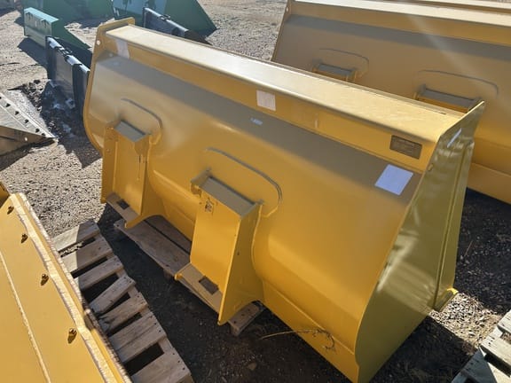 2022 John Deere AT413237 Equipment Image0