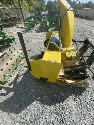 Main image John Deere 47" Snow Blower