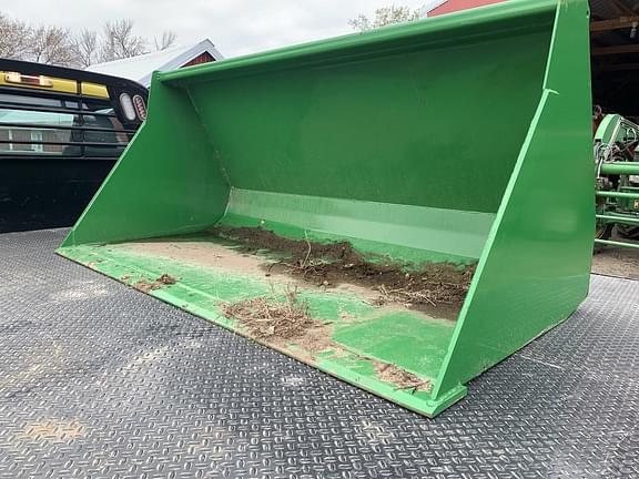 Image of John Deere Bucket Primary image