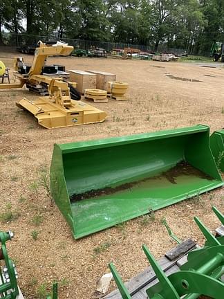 Image of John Deere Bucket Image 0