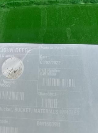 Image of John Deere Bucket equipment image 3