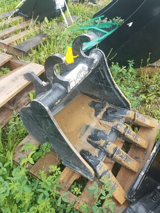 Main image John Deere Compact Excavator Bucket