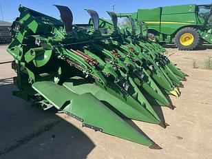 Main image John Deere C12F 0