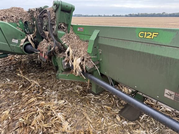 Image of John Deere C12F equipment image 4