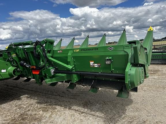 Image of John Deere C12F equipment image 4