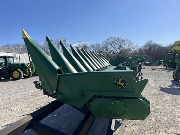 Image of John Deere C12F Primary image