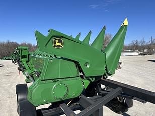 Main image John Deere C12F 8