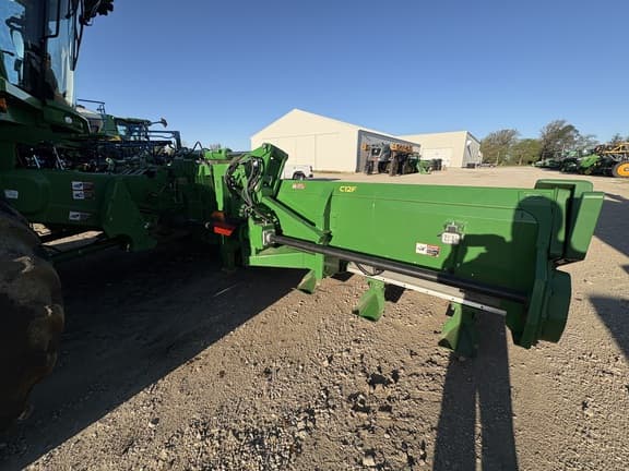 Image of John Deere C12F equipment image 4