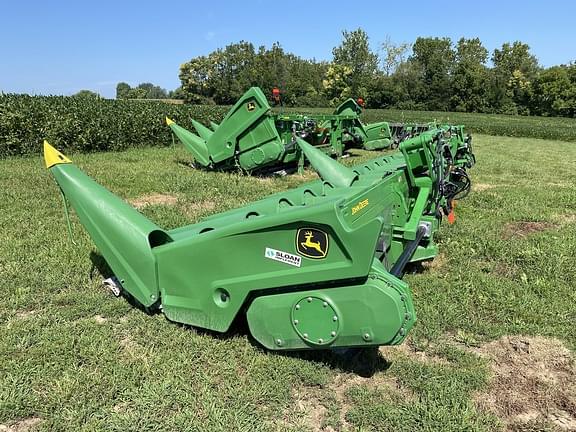 Image of John Deere C12F equipment image 1