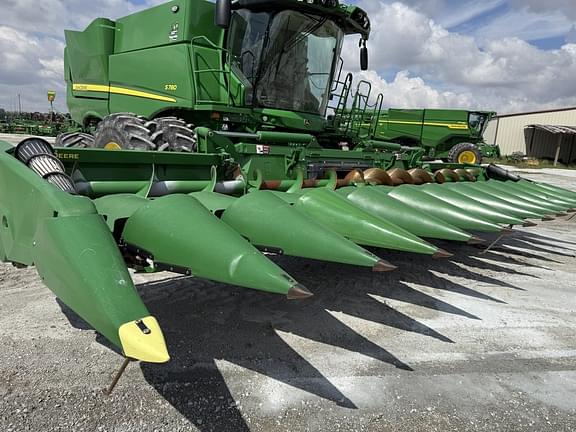 Image of John Deere C12F Primary image