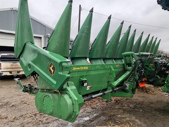 Image of John Deere C12F equipment image 3