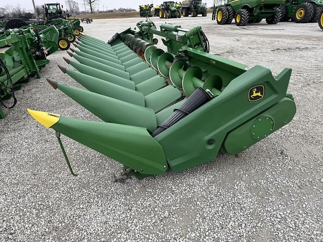 Image of John Deere C12F equipment image 1