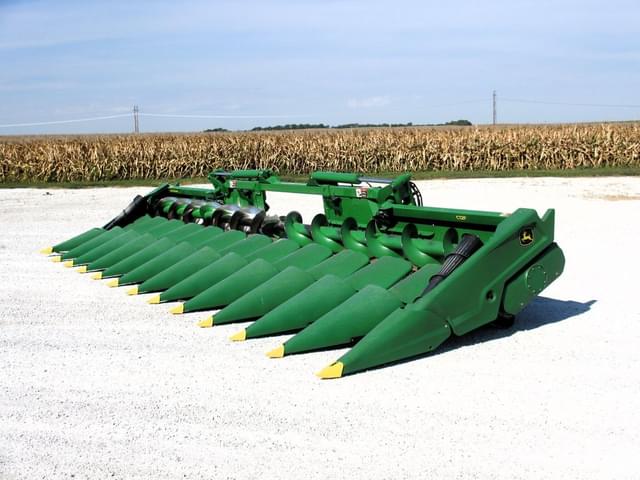 Image of John Deere C12F equipment image 2