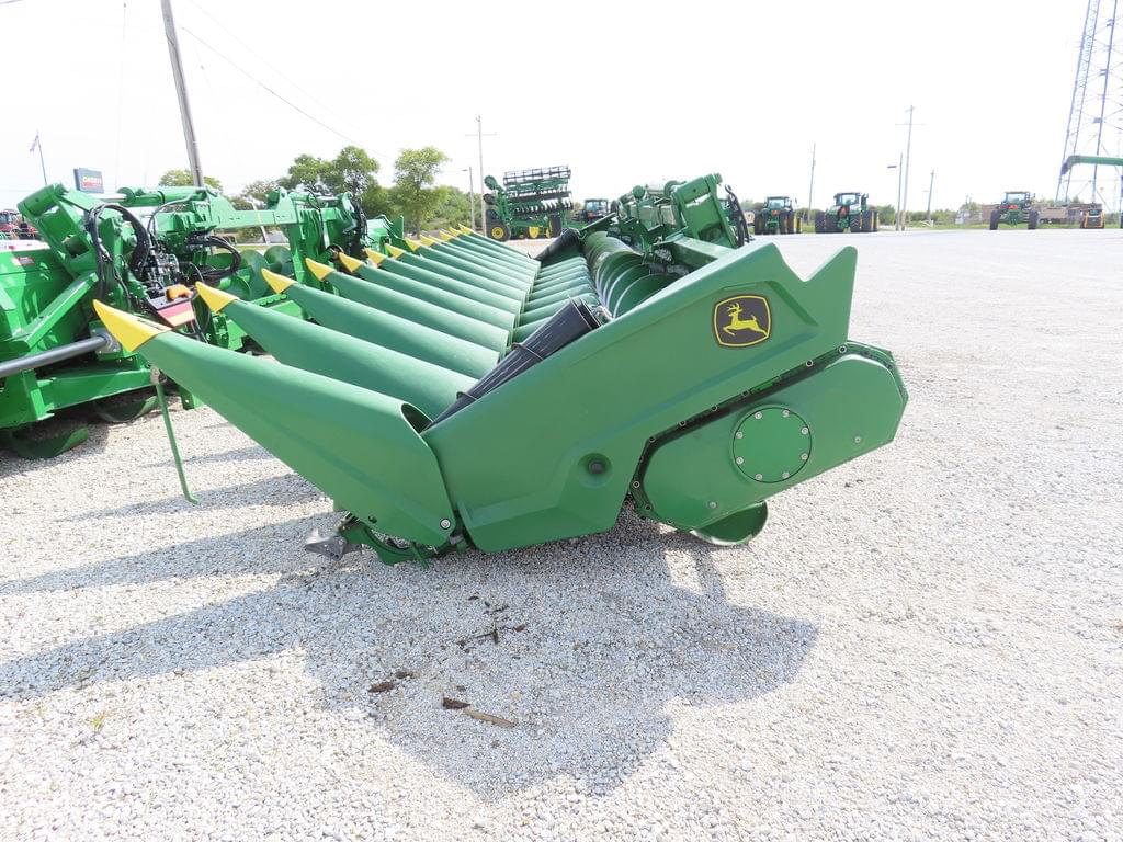 Image of John Deere C12F Primary image